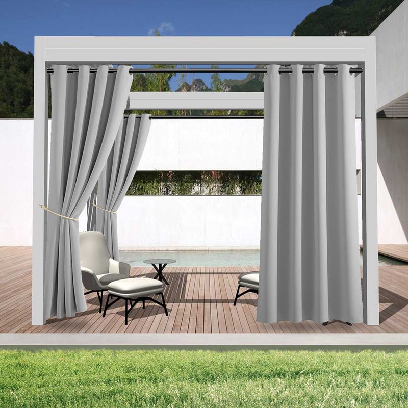 Rideau occultant thermique extérieur gris clair pour pergola et terrasse.